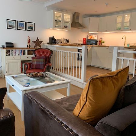 Olive Tree Apartment Hove Bagian luar foto