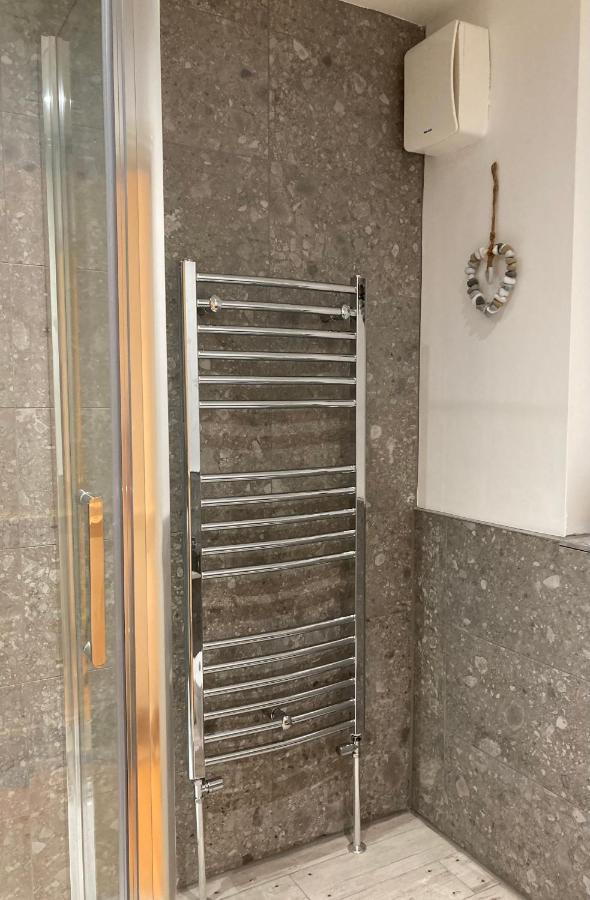 Olive Tree Apartment Hove Bagian luar foto