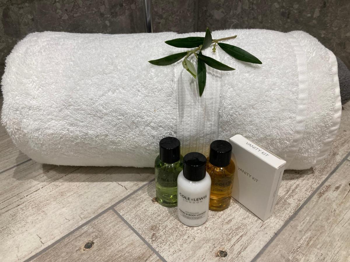 Olive Tree Apartment Hove Bagian luar foto