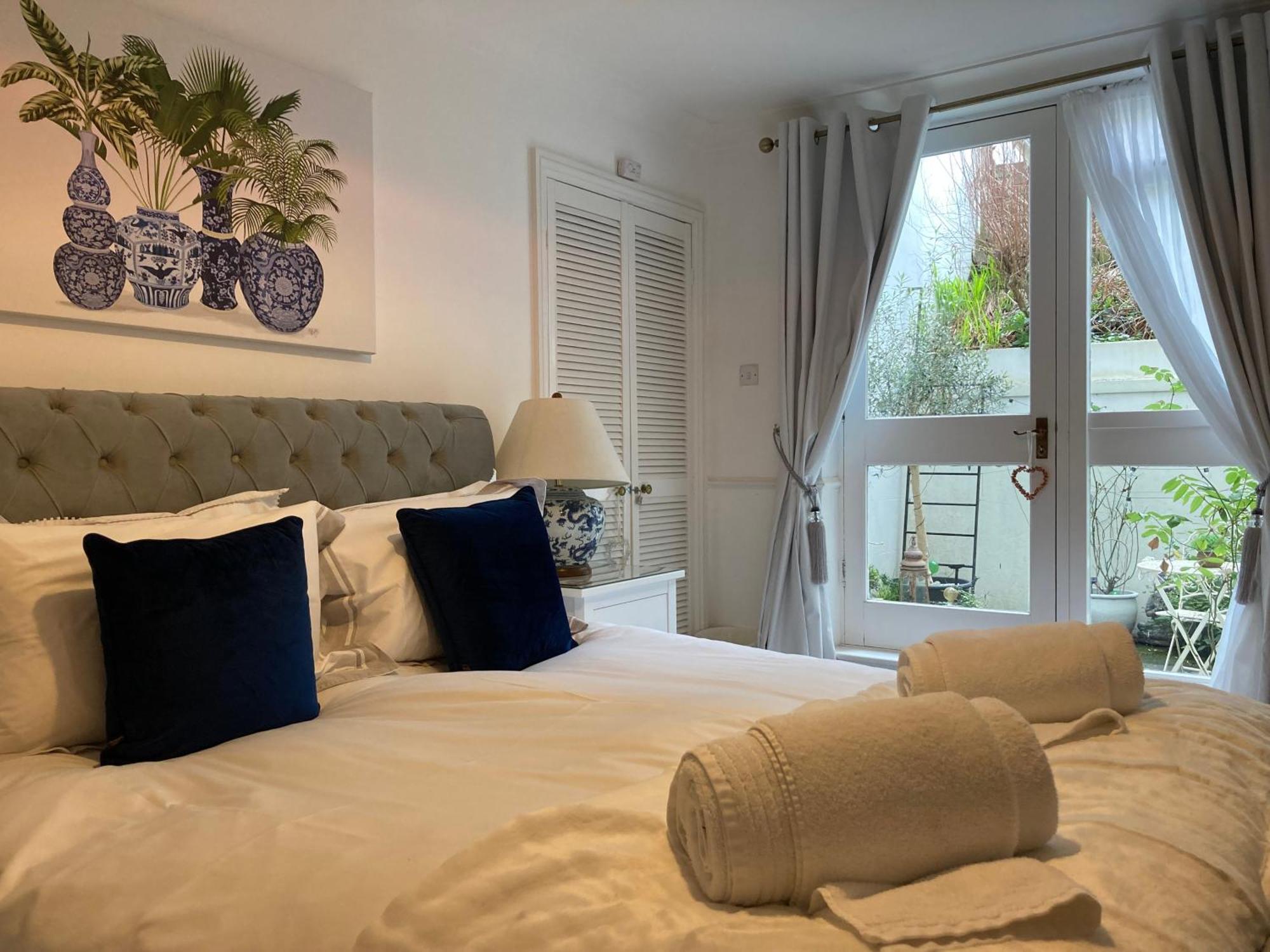 Olive Tree Apartment Hove Bagian luar foto